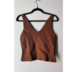 Aritzia Babaton Ribbed Crop Tank L Brown V Neck Sleeveless Outdoor Y2K